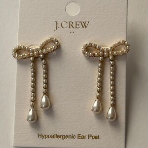 J.Crew Pearl bow earrings